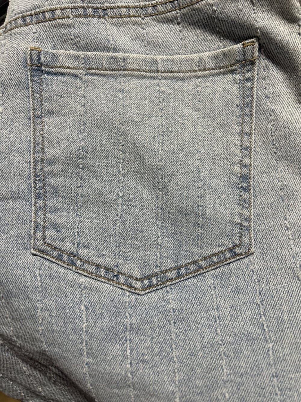 And Now This Womens Size 31 Relaxed Fit Bermuda Light Wash Striped Denim - Picture 5 of 13